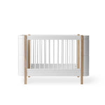 OLIVER FURNITURE - Lit Bébé Évolutif Wood Mini+, Avec Kit Junior Inclus, Blanc/Chêne