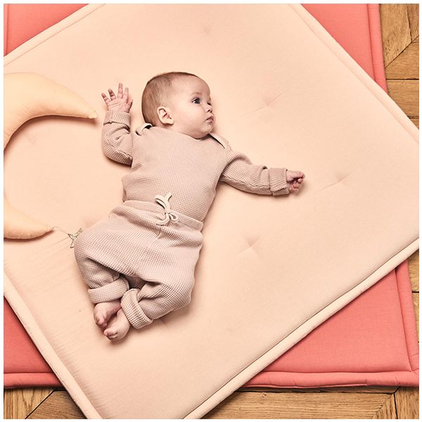 CHARLIE CRANE - Set d'Éveil Complet : Tapis TAMI Marsala Pink + Arche NAHO & Jouets en Bois