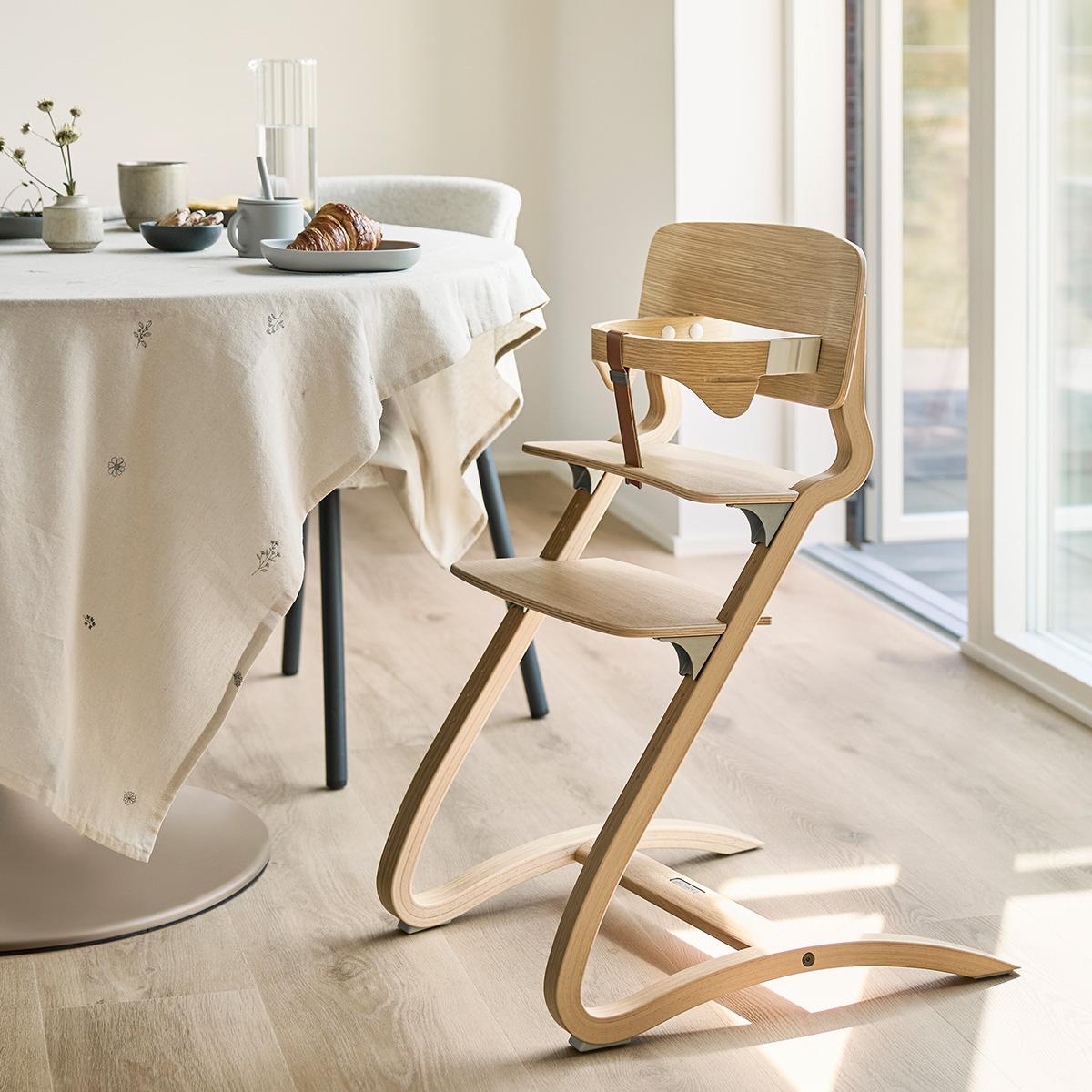 LEANDER - Chaise haute sans arceau Leander Louie™ Chêne