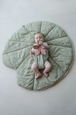 LORENA CANALS - Tapis De Jeu Water Lily Olive 95 X 95 Cm