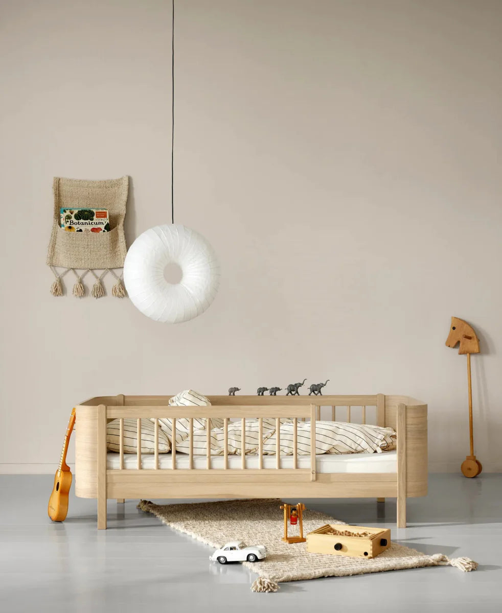 oliver-furniture-lit-junior-wood-mini-chene-2066885_0023bb93-d29e-436f-ac50-81686b1ce243