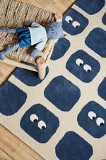 BLEUU - STUDIO - Tapis Enfant Bidules Marine 100 x 130 Cm